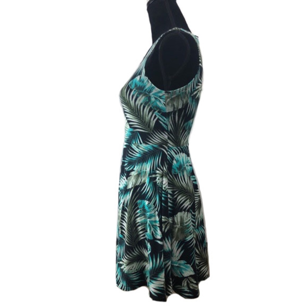 VS PINK Palm Print Dress - Picture 2 of 6